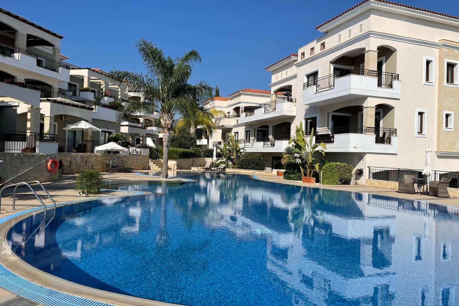 Eleona'S Royal Gardens By Yiota - Luxury 2 Bed Apartment In Exclusive Complex Peja Zewnętrze zdjęcie
